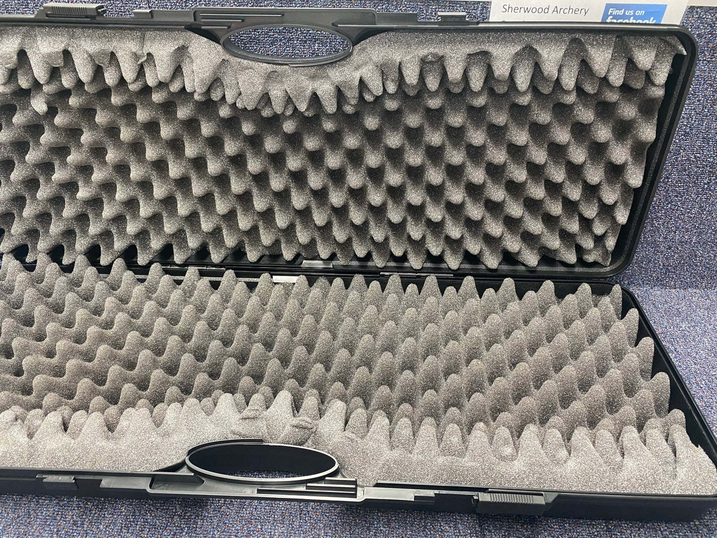 Bow case 88.5 by 34 by 14 cm